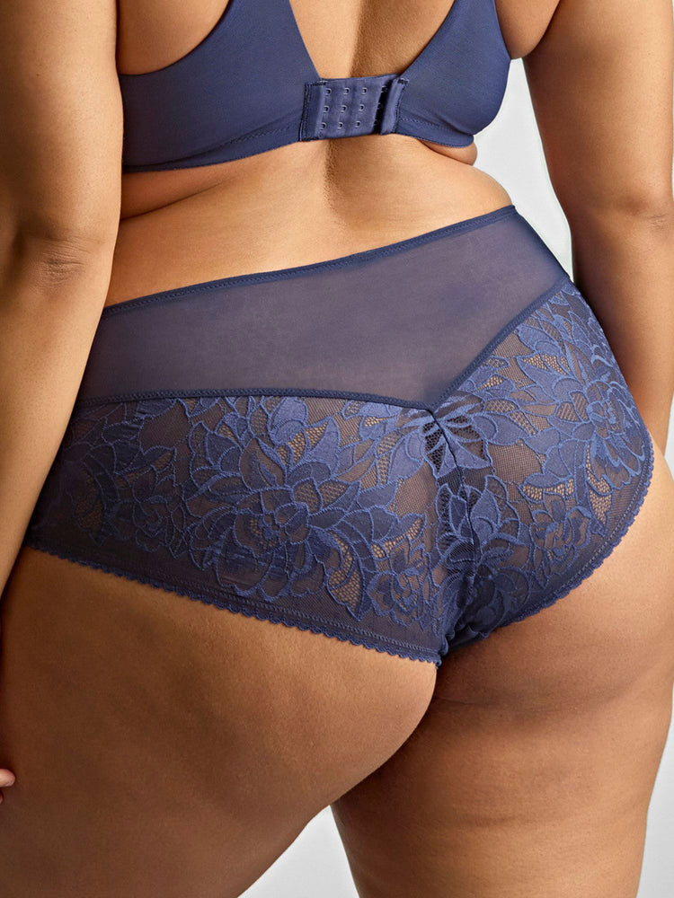 Model in Dream Broekje Navy achterzijde