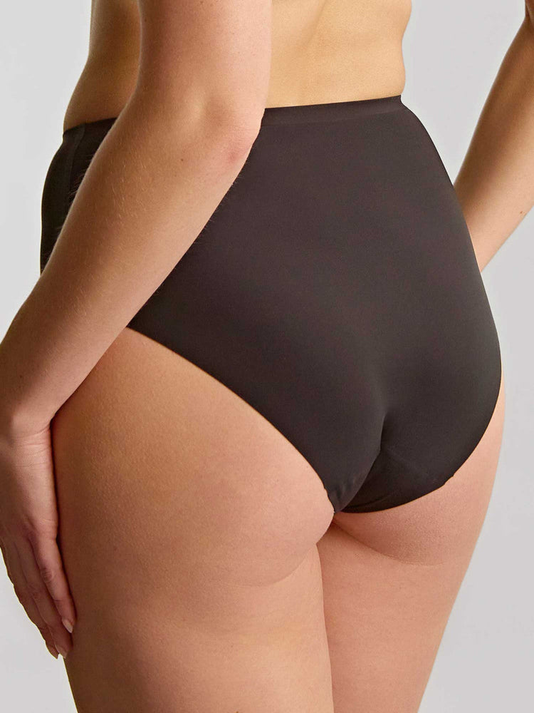Model in 365 High Waist Broekje Zwart achterzijde
