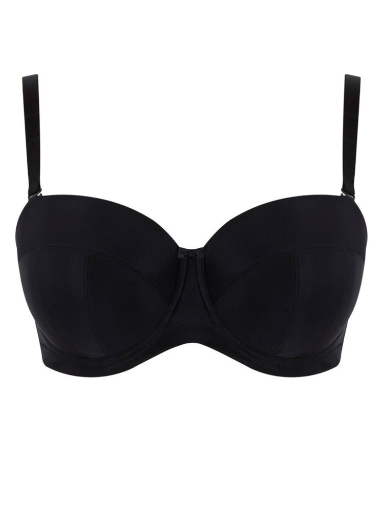 Model in Alice Balconette Strapless BH Zwart packshot
