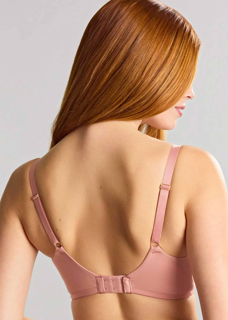 Model in Amour Full Cup BH Rose Pink achterzijde