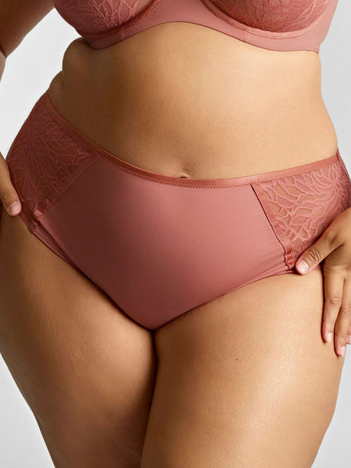 Model in Sophia Broekje Sienna Rose packshot
