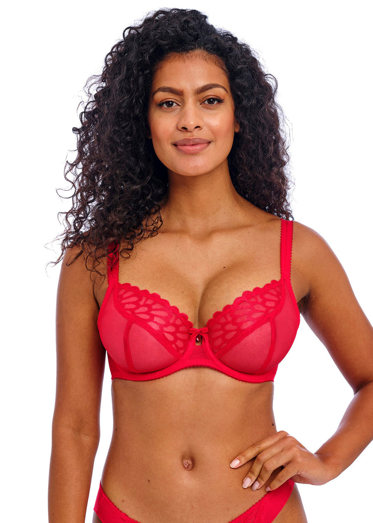 Model in Loveland Plunge BH Rood half voorzijde