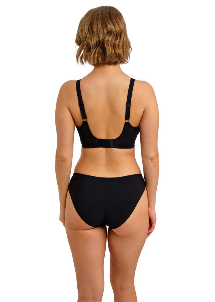 Model in Quinn Plunge BH Zwart achterzijde