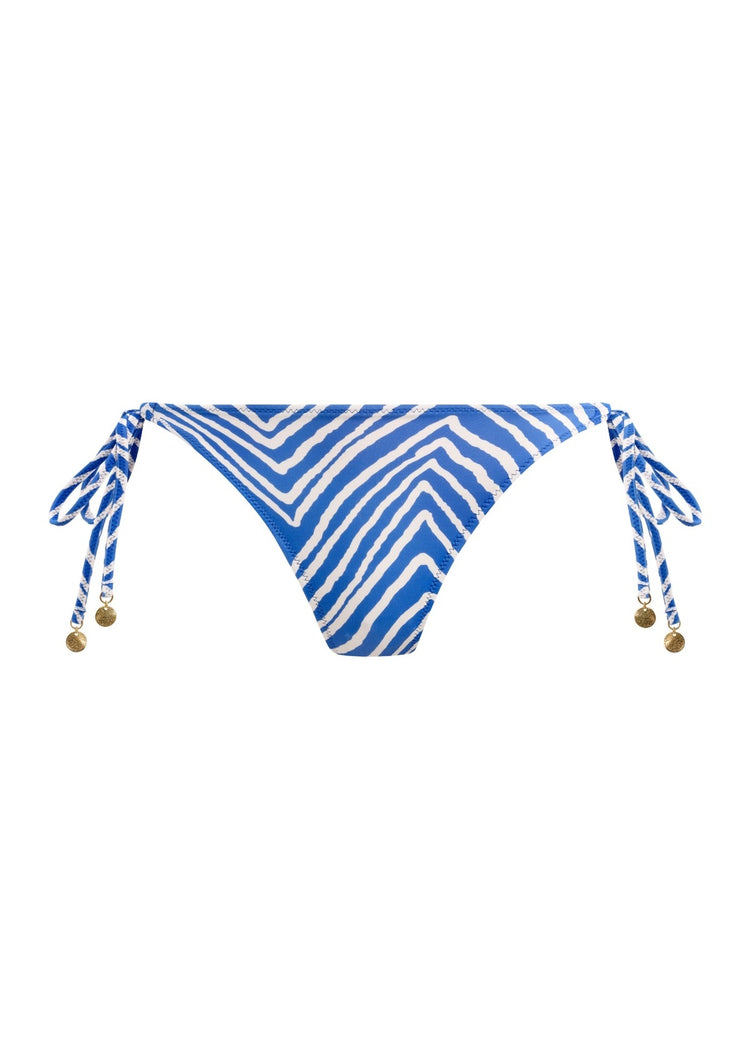 Model in Fiji Falls Tie Side Bikini Broekje Ocean packshot