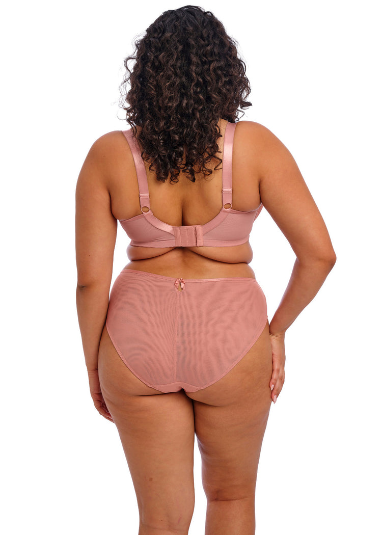 Model in Teagan Half Padded BH Ash Rose achterzijde set