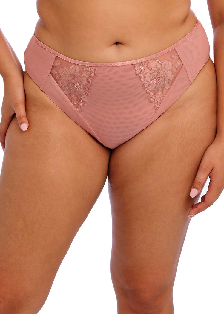Model in Teagan High Leg Broekje Ash Rose voorzijde