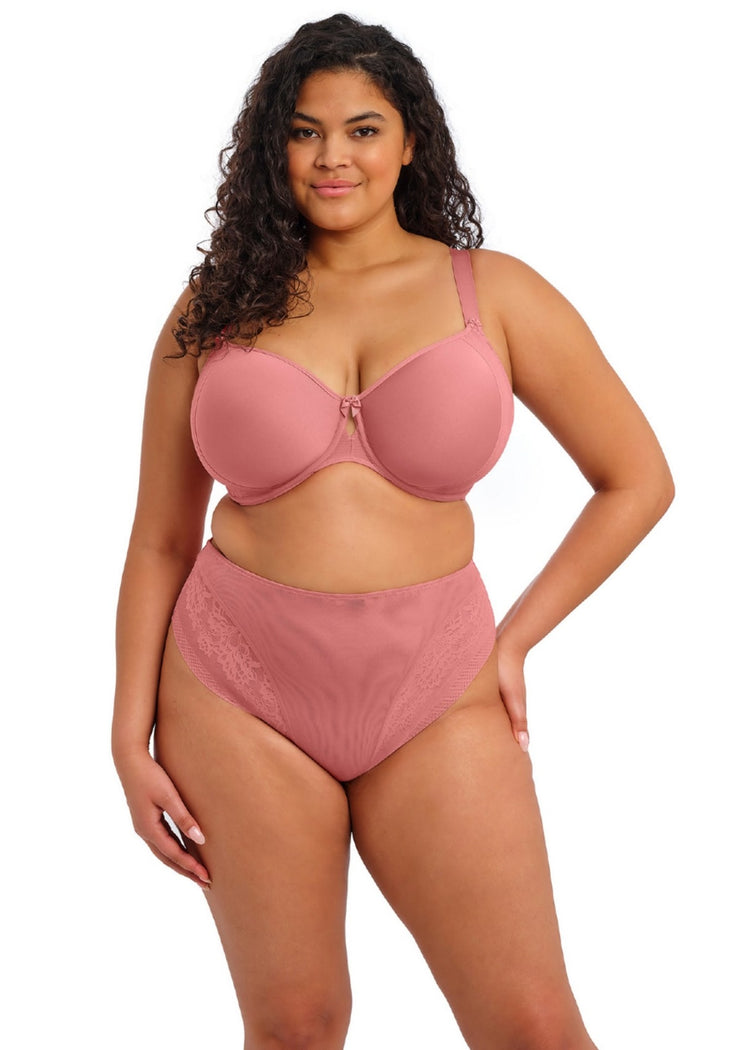 Model in Nerina Spacer BH Dusty Rose voorzijde