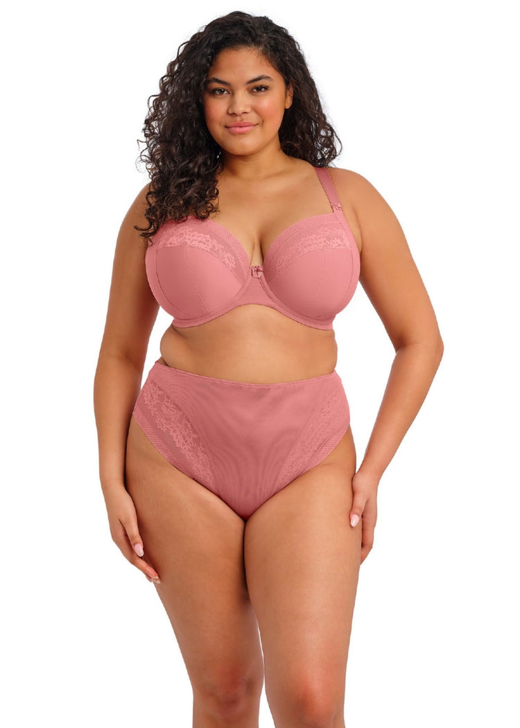 Model in Nerina High Leg Broekje Dusty Rose voorzijde