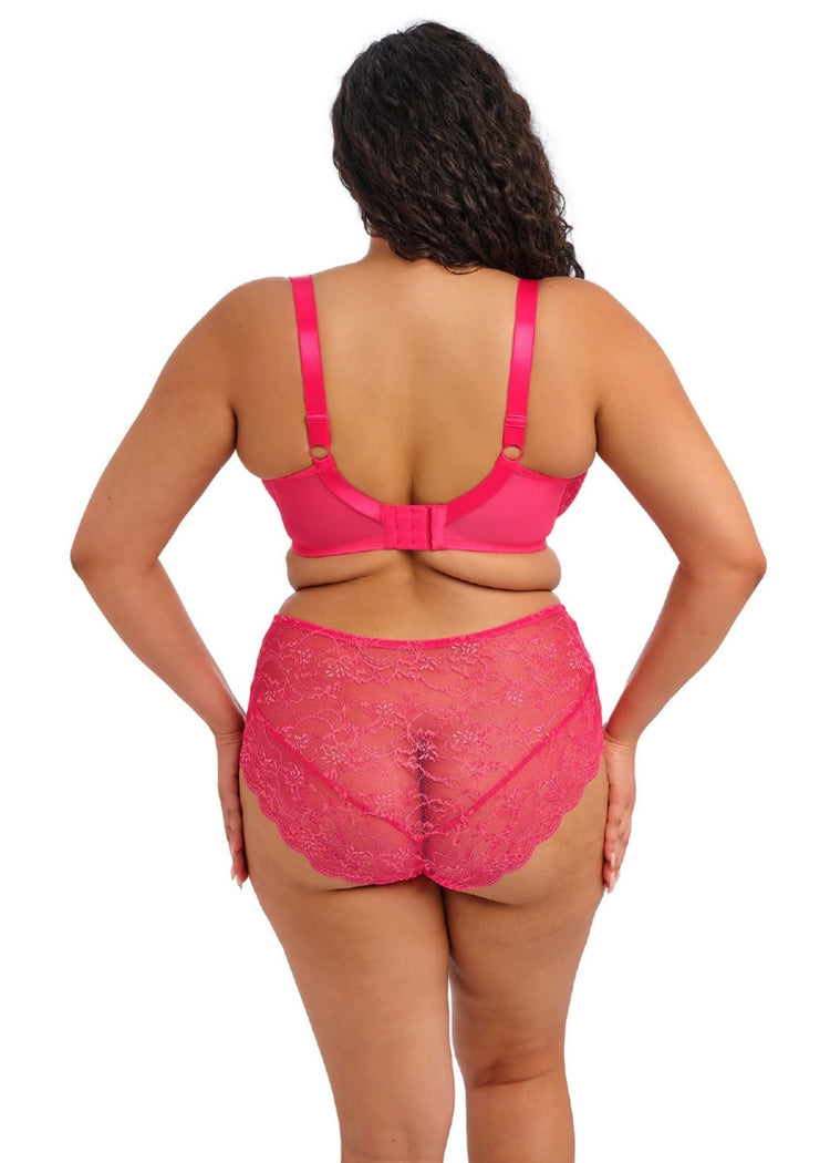 Model in Darcie Padded Plunge BH Azalea achterzijde
