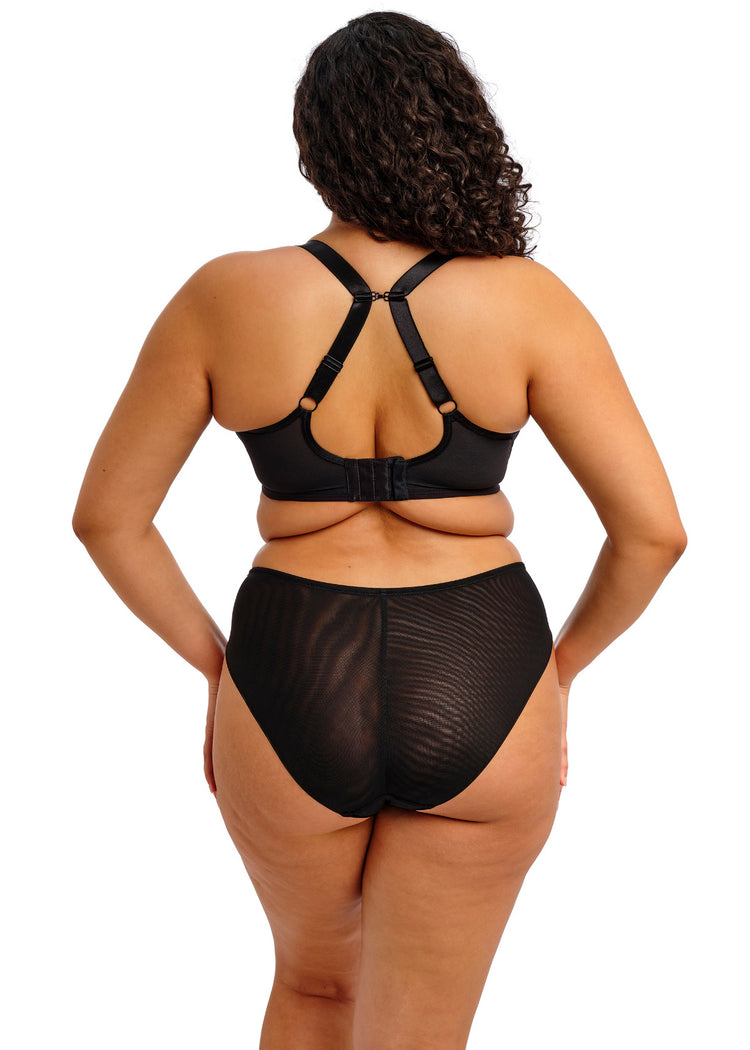 Model in Reja Plunge BH Zwart achterzijde