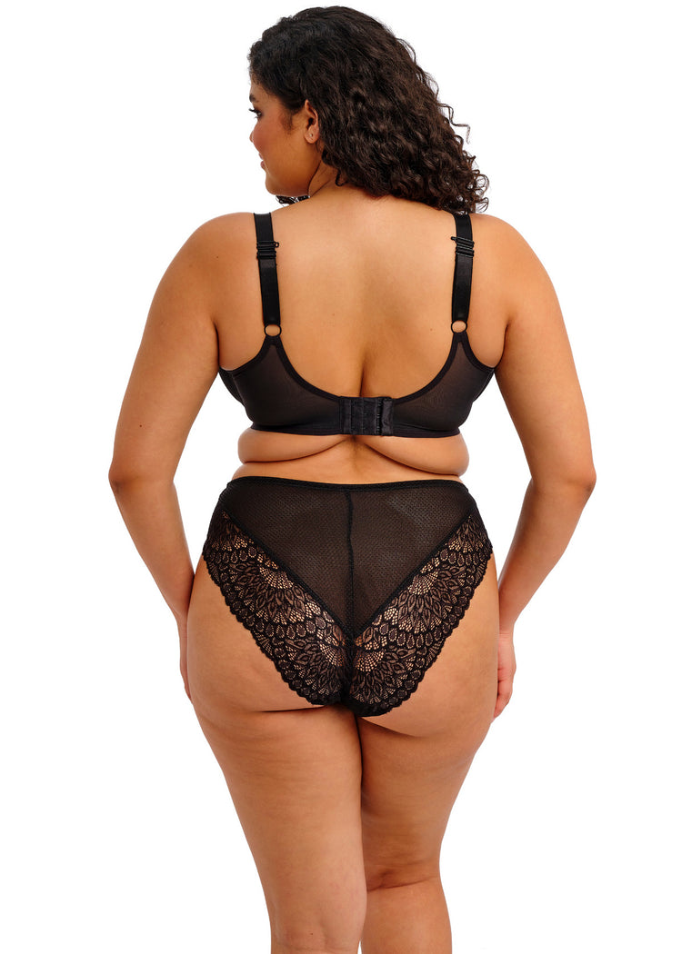 Model in Tiernie Plunge BH Zwart achterzijde