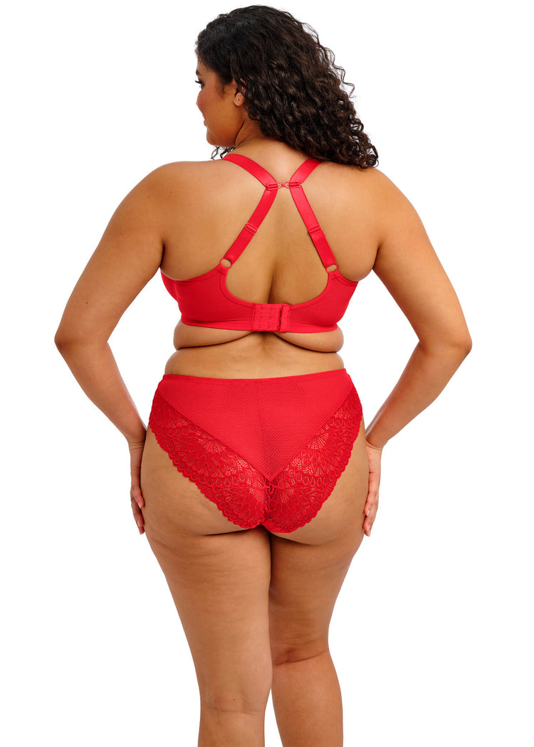 Model in Tiernie Plunge BH Rood achterzijde