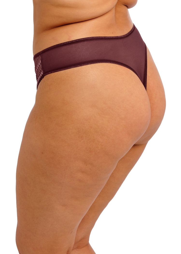 Model in Matilda String Sugarplum achterzijde