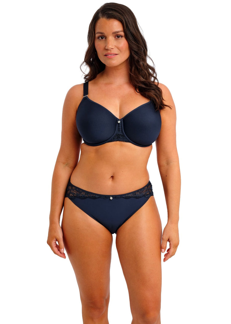 Model in Reflect Spacer BH Navy voorzijde