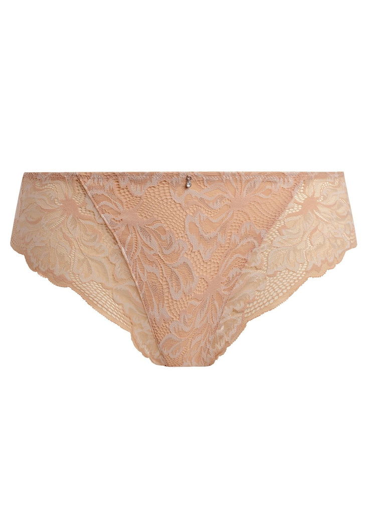 Model in Emmaline Broekje Natural Beige packshot
