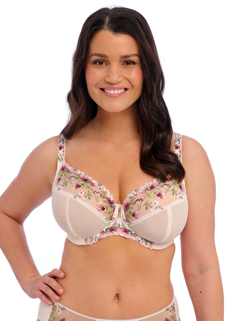 Model in Marie Side Support BH Delicacy voorzijde