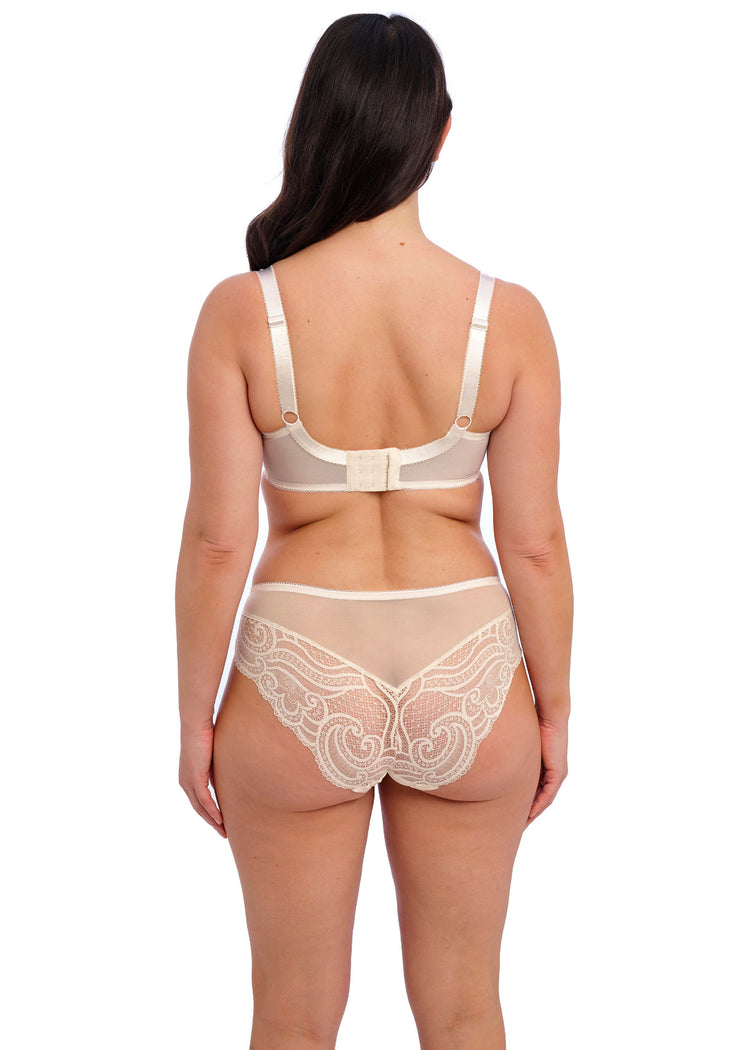Model in Cerys Side Support BH Cream Pink achterzijde set