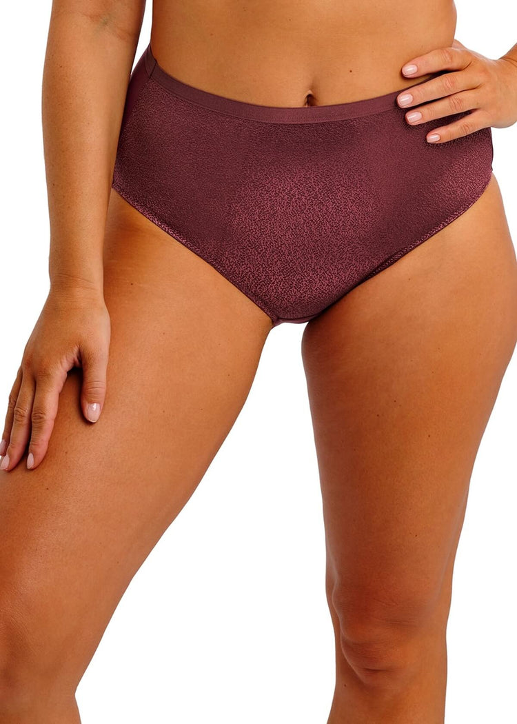 Model in Demure Broekje Fig voorzijde