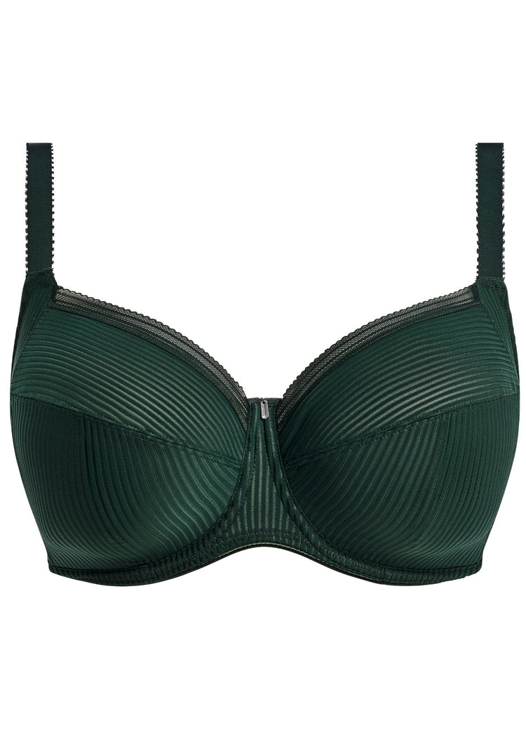 Model in Fusion Full Cup Side Support BH Evergreen packshot