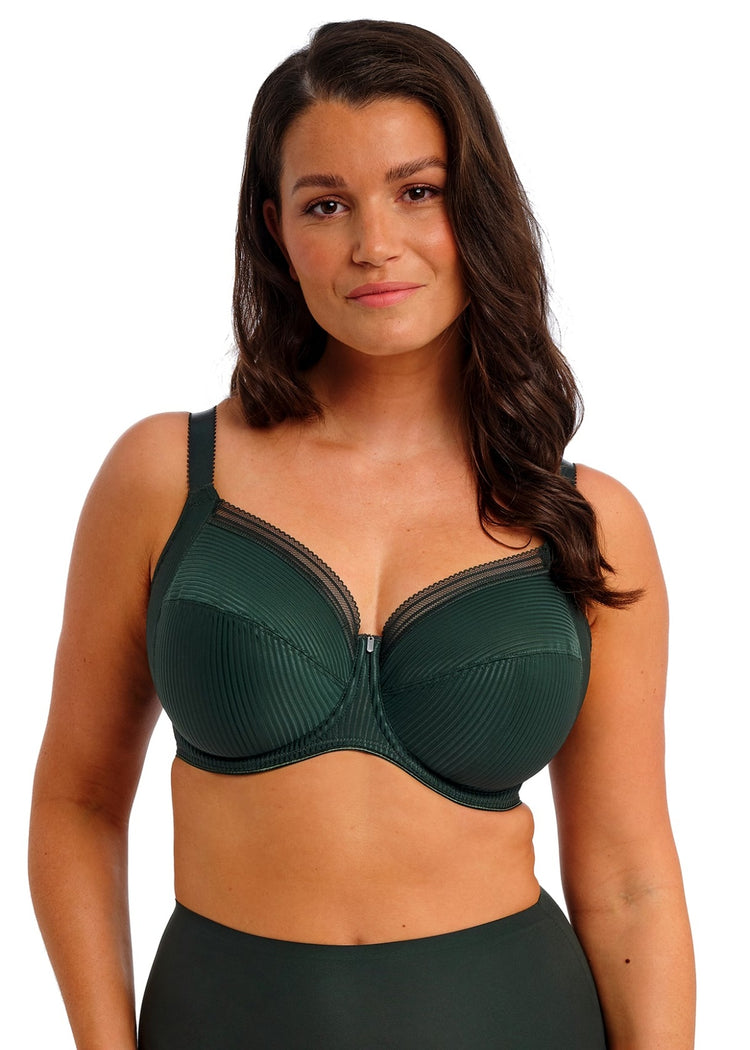 Model in Fusion Full Cup Side Support BH Evergreen voorzijde