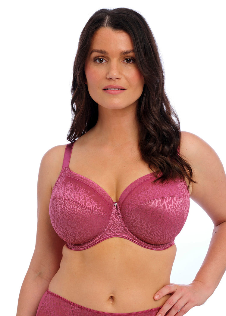 Model in Envisage Side Support BH Passion voorzijde