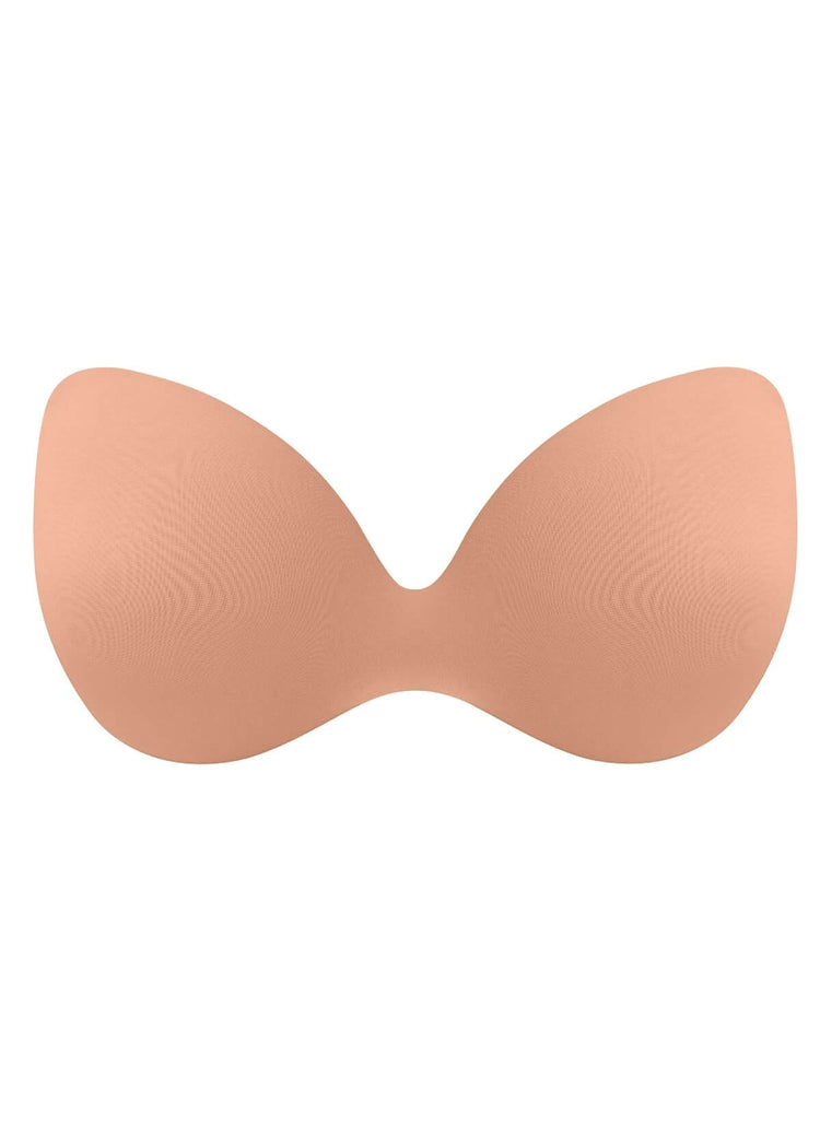 Model in Ines Secret Strapless BH Roebuck