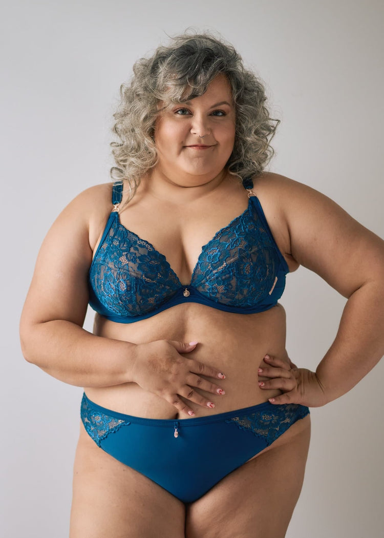 Model in Turbo Brazilian Broekje Diesel Voorzijde