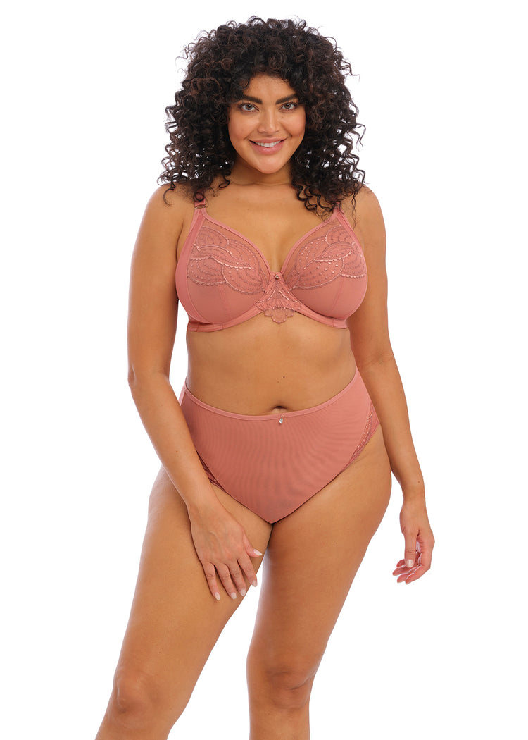 Model in Priya Plunge BH Rose Gold set