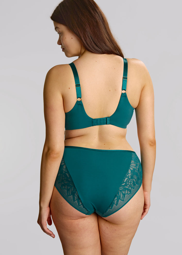 LifeStyle Model in Sophia Broekje Deep Teal Achterzijde