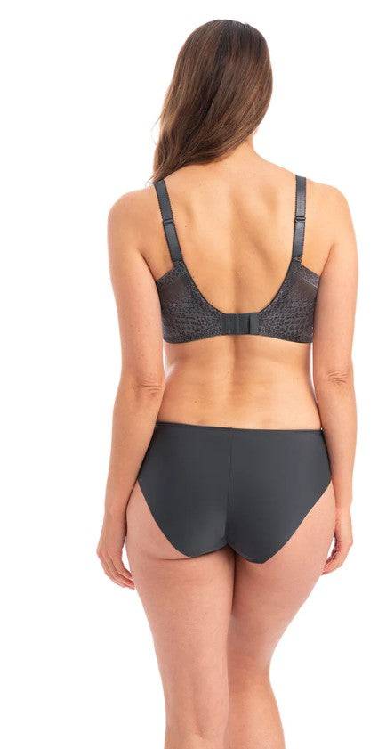 Model in Envisage Spacer BH Slate Achterzijde