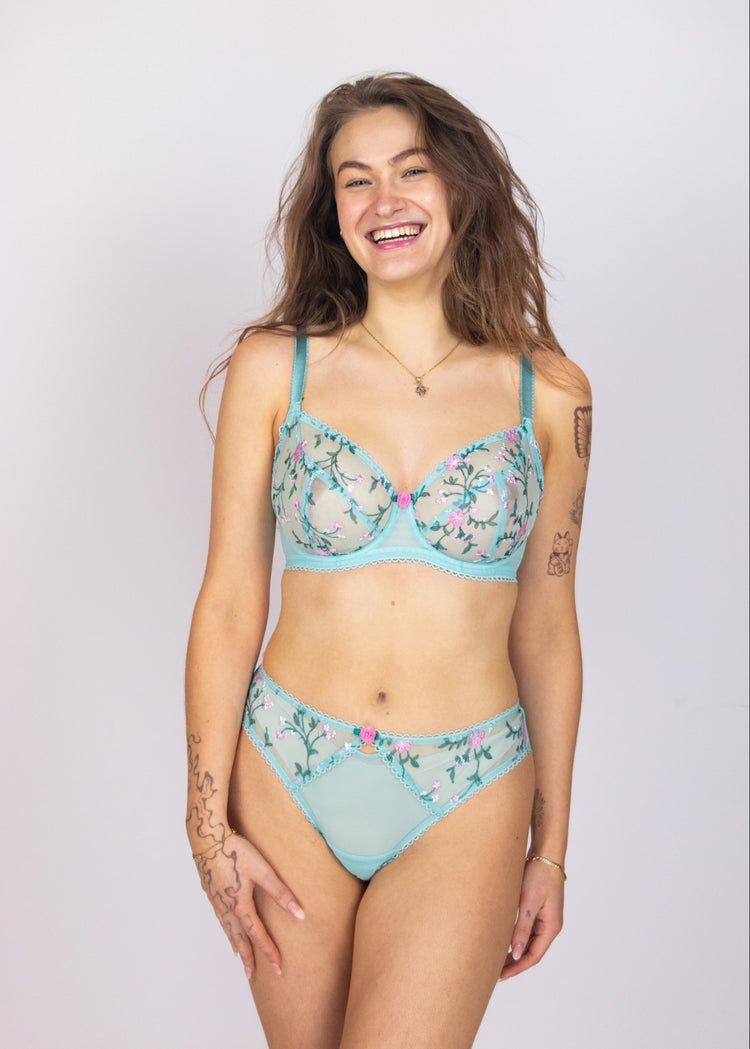 SuperBra Model in Love Crush Broekje Aqua Haze Voorzijde