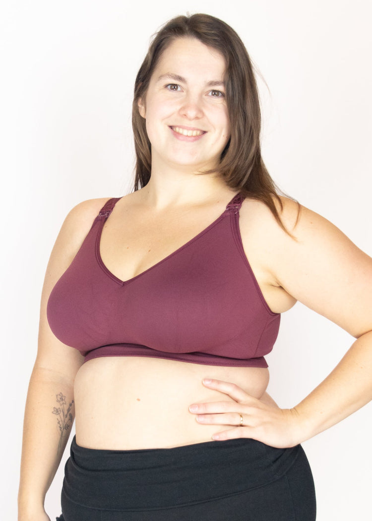 SuperBra Model in SugarCandy Voedings-BH Plum Voorzijde