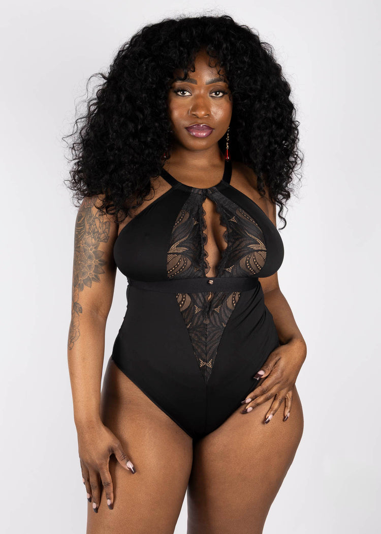 Scantilly Indulgence Stretch Lace Black/Latte - SuperBra