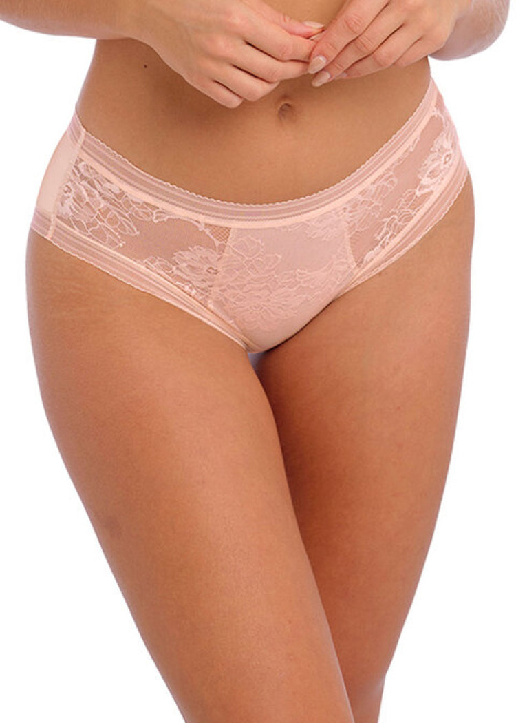Model in Fusion Lace Broekje Blush Voorzijde