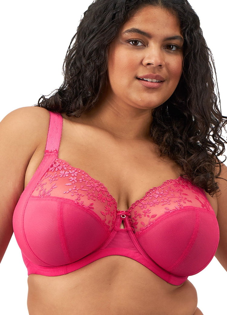 Model in Zarla Full Cup BH Love Potion voorzijde