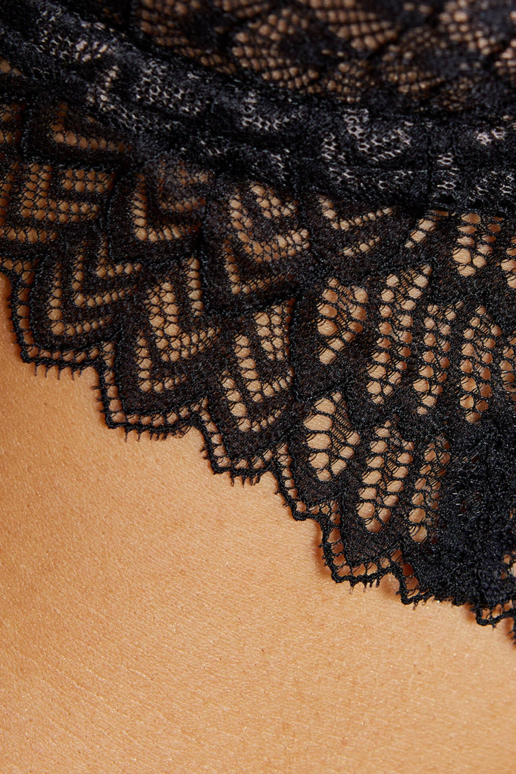 Model in Celeste Lace Push Up BH close up