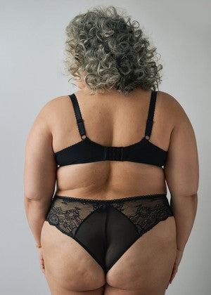 Model in S Padded BH Bella Set Achterzijde