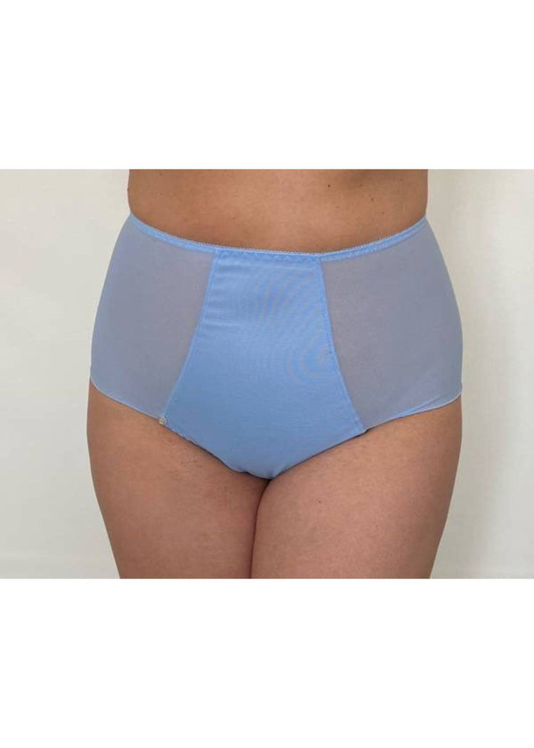 Model In Ewa Michalak SF High Waisted Broekje Blauw Voorzijde