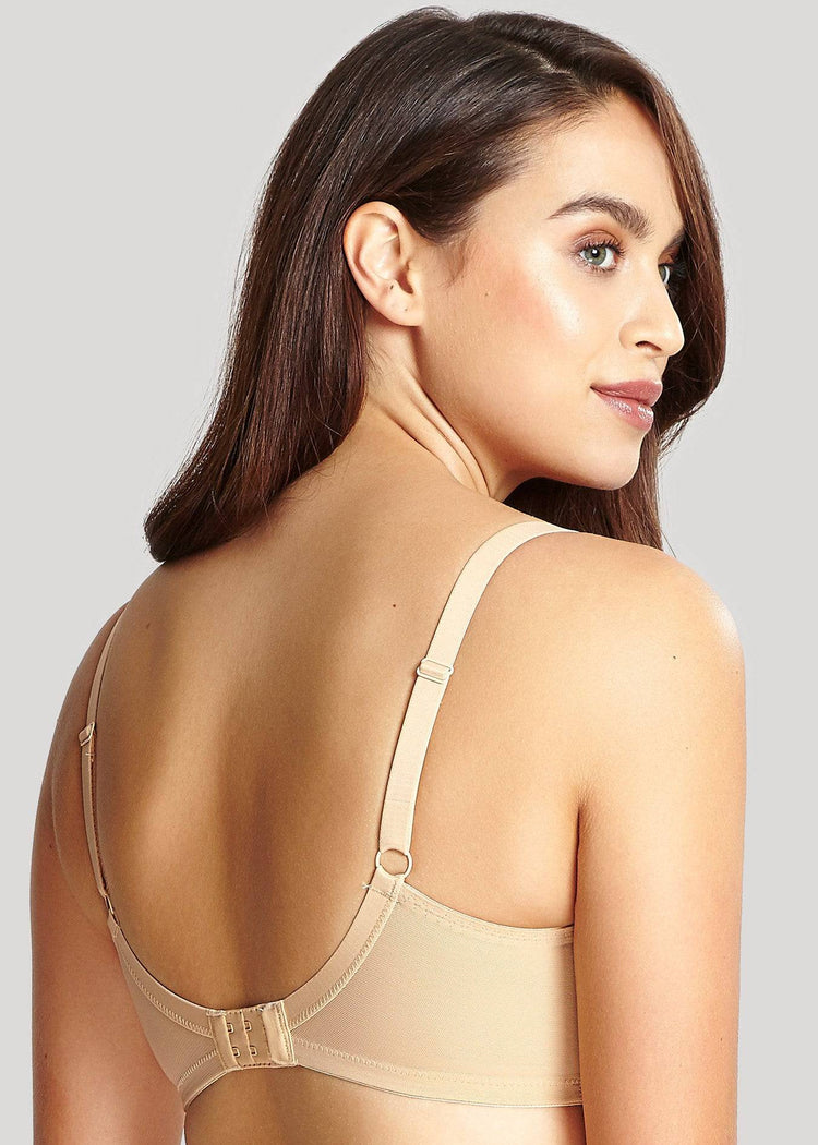 Rug van model in Panache Tango Balconette BH Light Nude