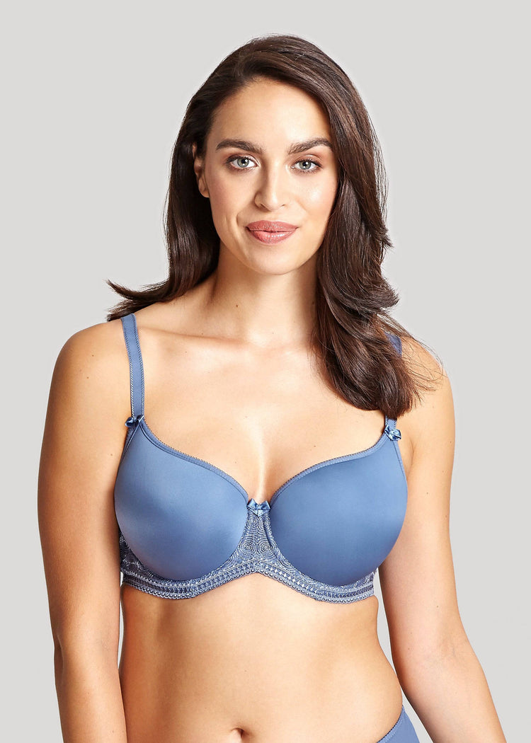 Model in Panache Cari Spacer T-Shirt BH Ocean voorzijde
