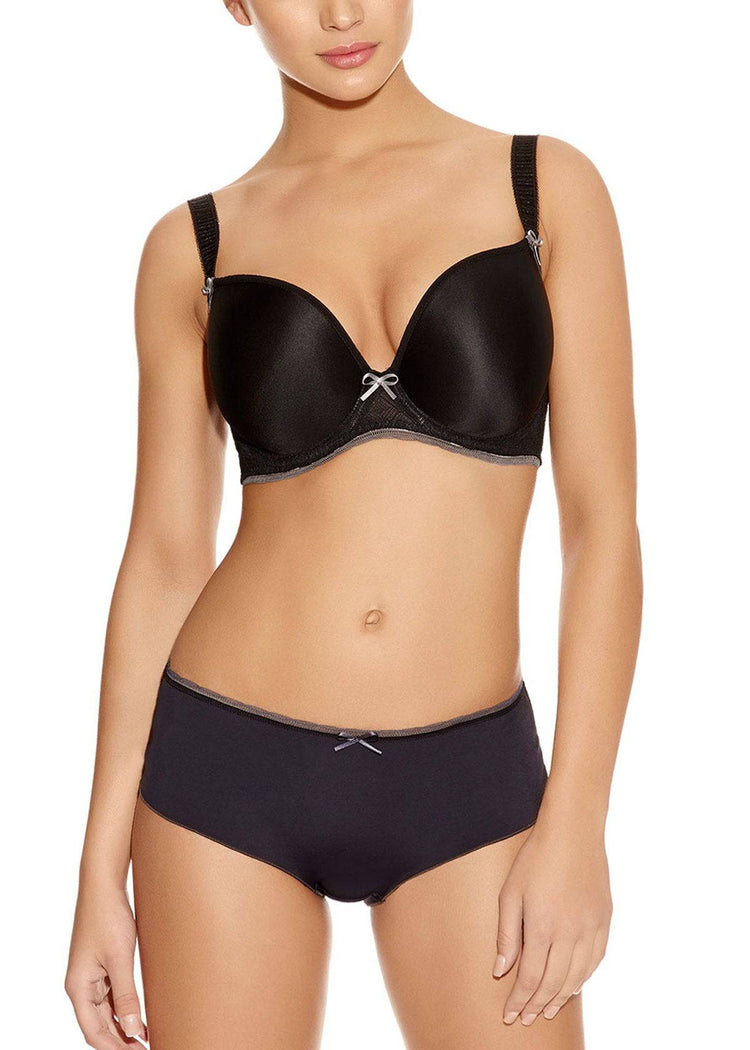 Model in Freya Deco Vibe Plunge BH Zwart