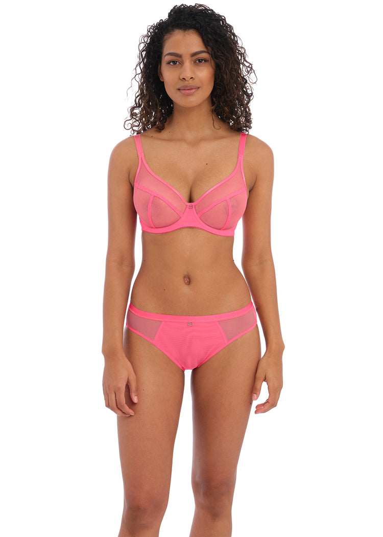 Model In Freya Snapshot Set Roze Voorzijde