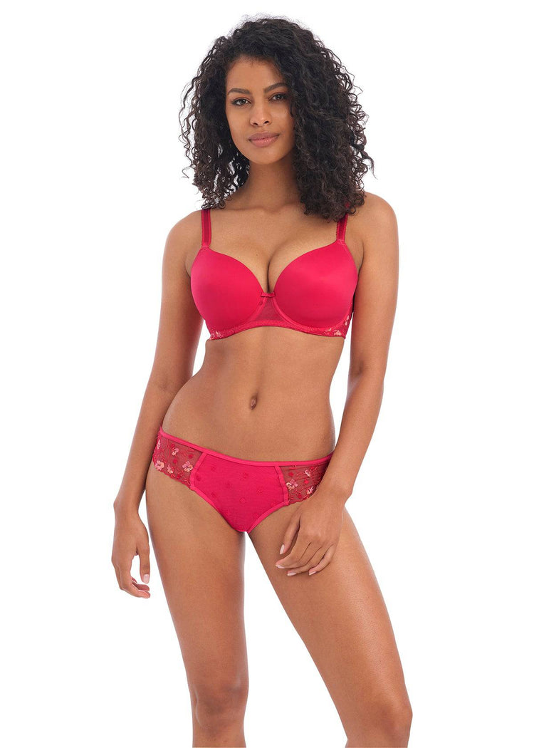 Model In Freya Awakening Set Rood Voorzijde