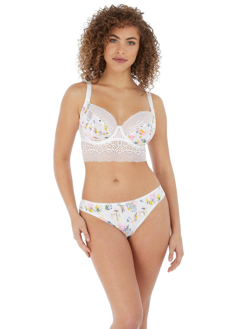 Model in Freya Medley Set Wit voorzijde