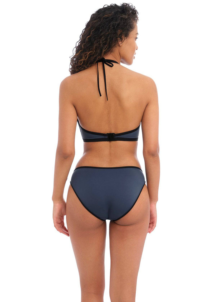 Model in Colour Crush Bikini Broekje Ink Achterzijde