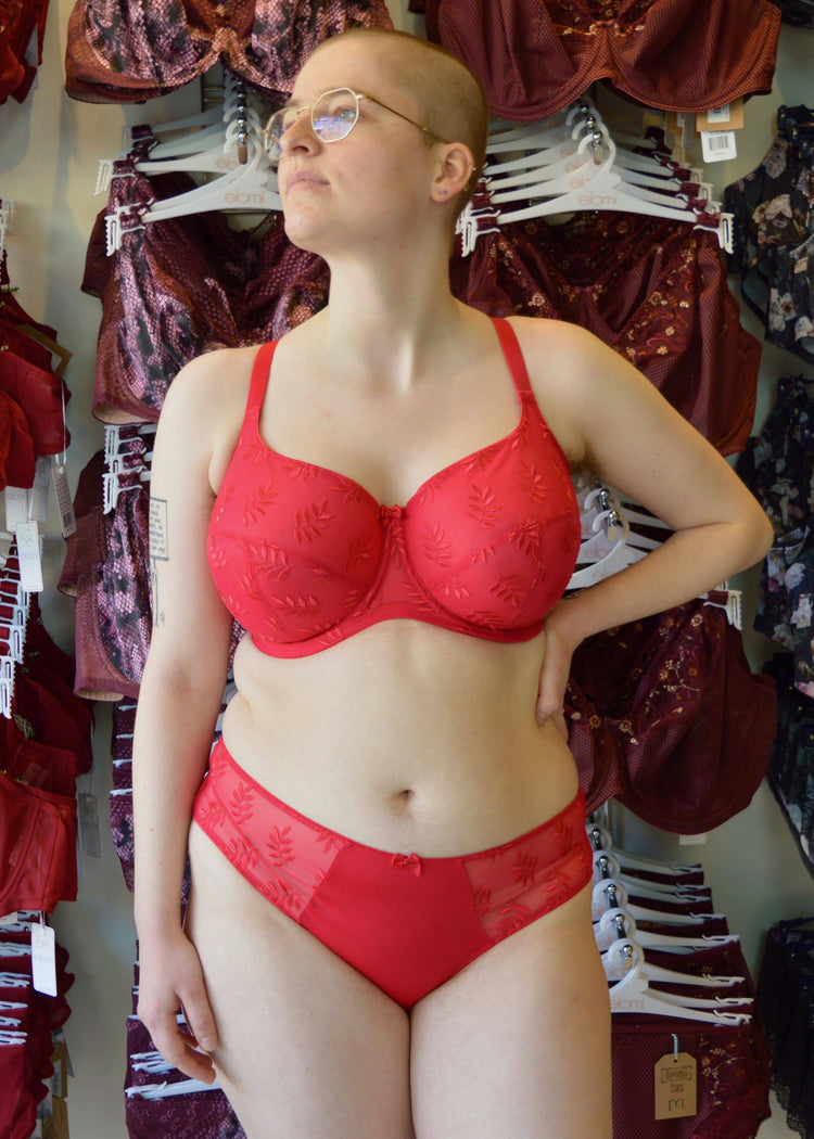 Model In Panache Tango Balconette BH Rood Voorzijde