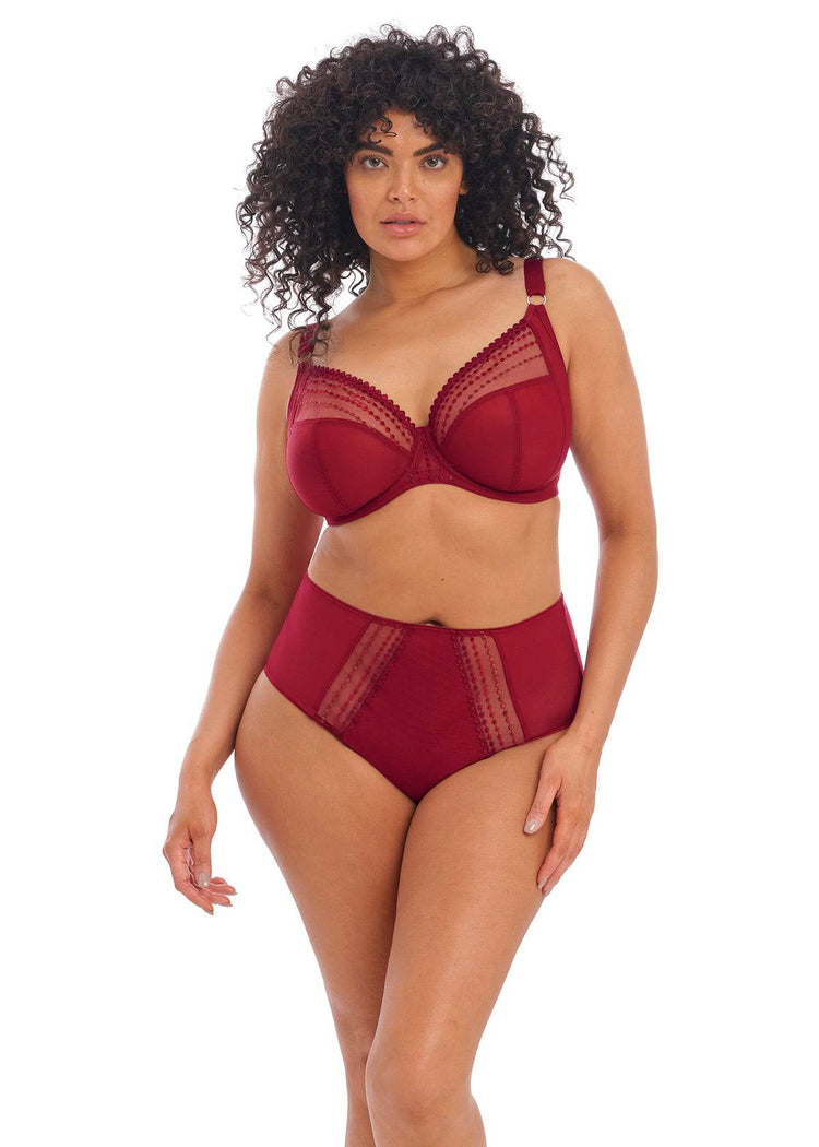 Model In Elomi Matilda Set Crimson Voorzijde