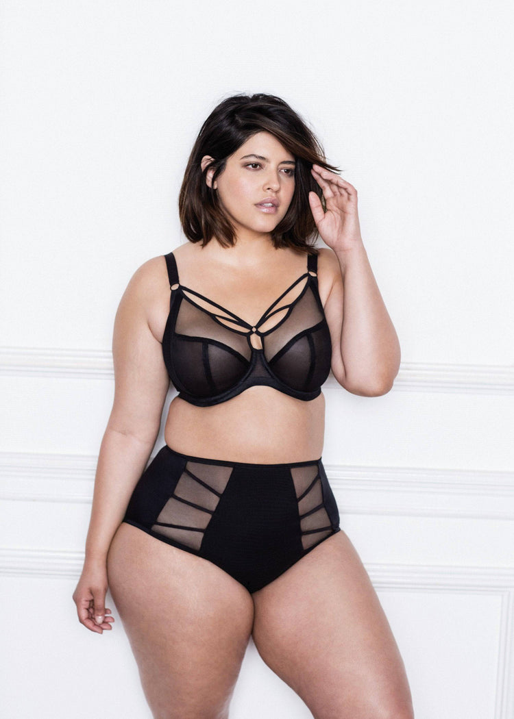 model in elomi sachi broekje zwart