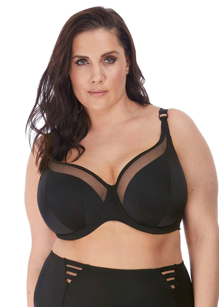 Model in Elomi Magnetic Sweetheart Bikini Top Zwart