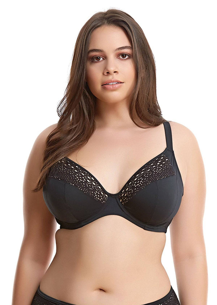 Model in Elomi Indie Bikini Top Zwart